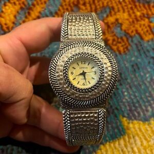 Geneva silver cuff watch Japan movement vintage fancy like new SW-233 s steel